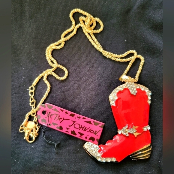 Red Cowboy Boot Necklace New - Picture 7 of 7